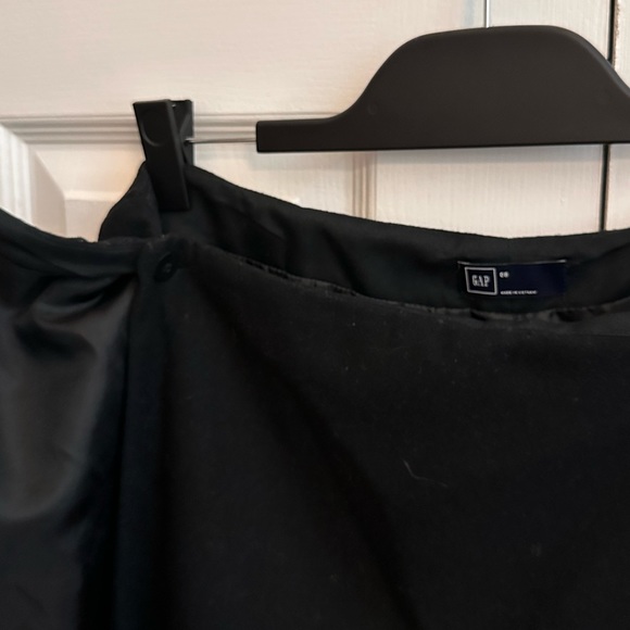 Gap - Zippered Wrap Wool Blend Skirt - Picture 2 of 4